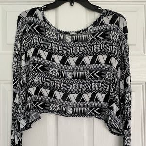 backless patterned sweater